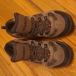 Nevados Hiking Boots Youth Size 6